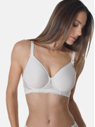 Podprsenka Flexicup® (spacer) FAMOUS EMBROIDERY Podprsenka Flexicup® (spacer) FAMOUS EMBROIDERY