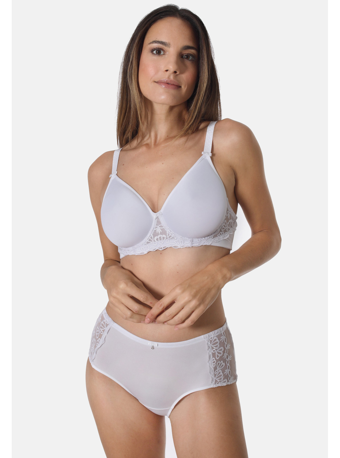 Podprsenka Flexicup® (spacer) FAMOUS EMBROIDERY Podprsenka Flexicup® (spacer) FAMOUS EMBROIDERY